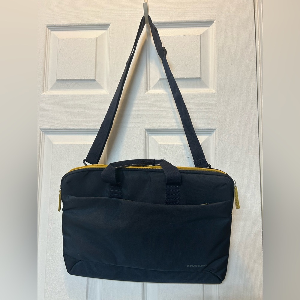New Tucano slim laptop bag